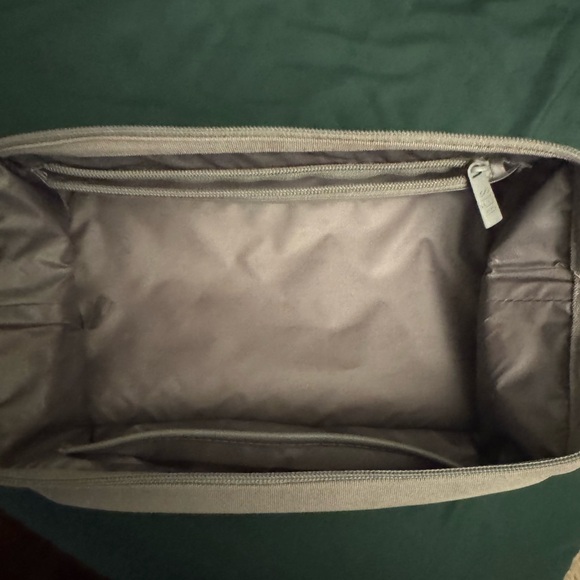 Béis Dopp Kit - Picture 4 of 8